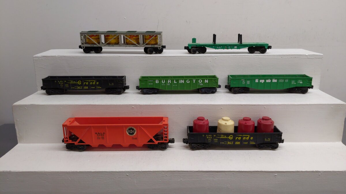 Lionel O Gauge Assorted Freight Cars [7] VG