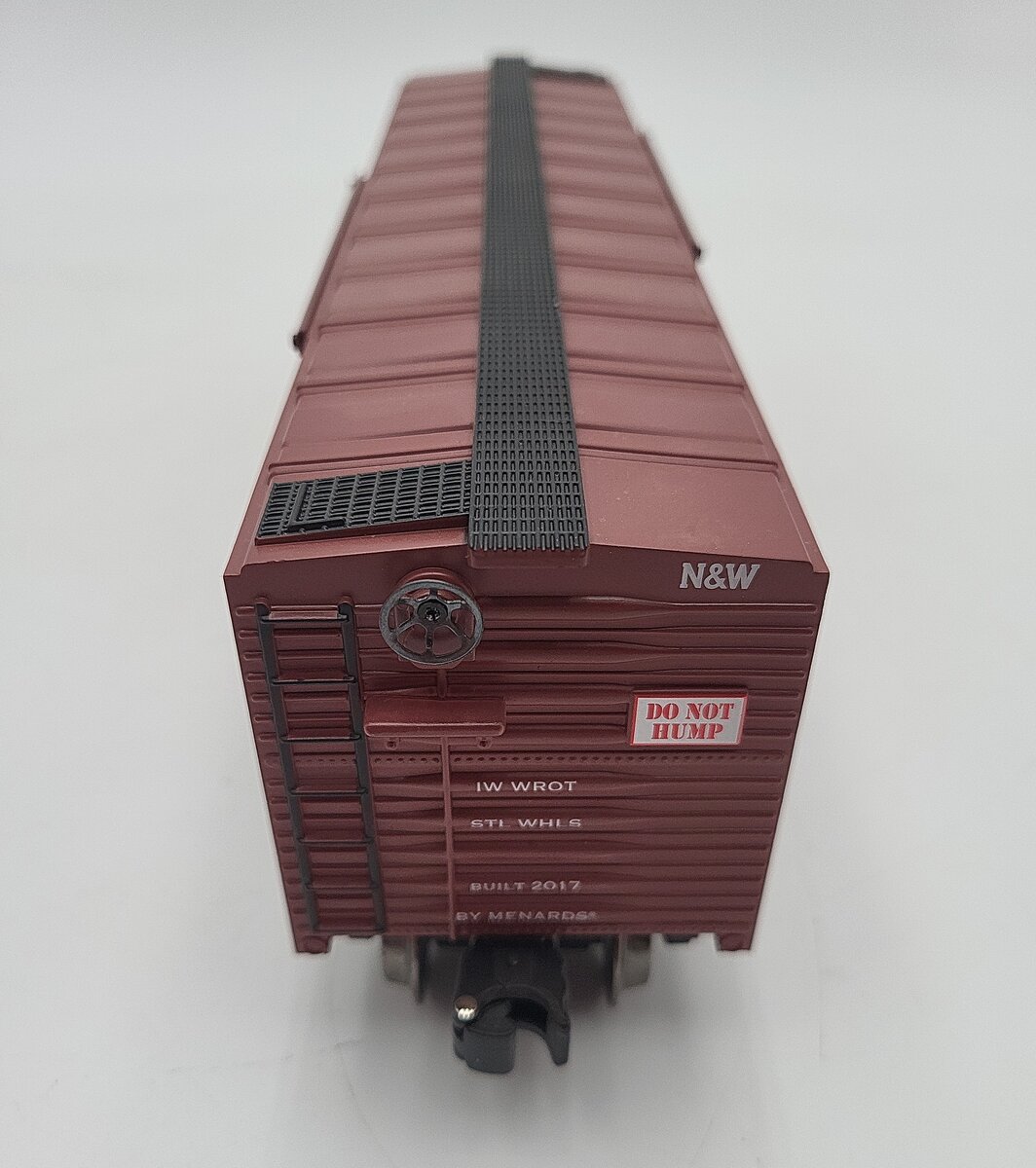 Menards 279-4262 O Norfolk & Western Box Car LN/Box