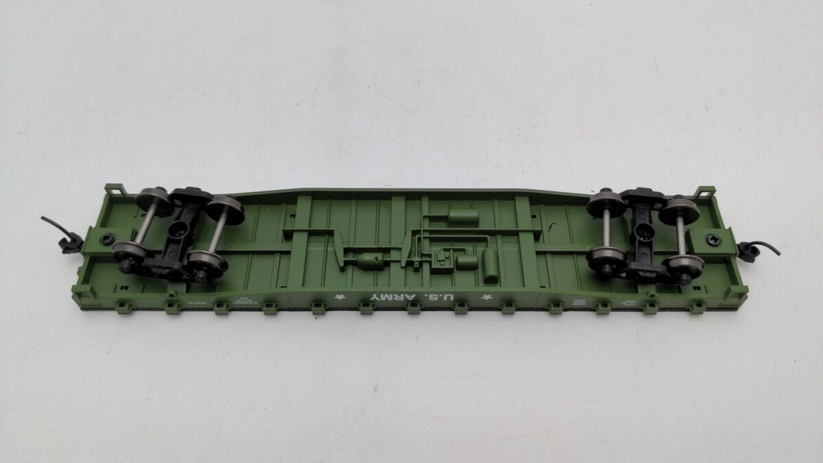 Evemodel HO Scale U.S. Army Flat Car VG/Box