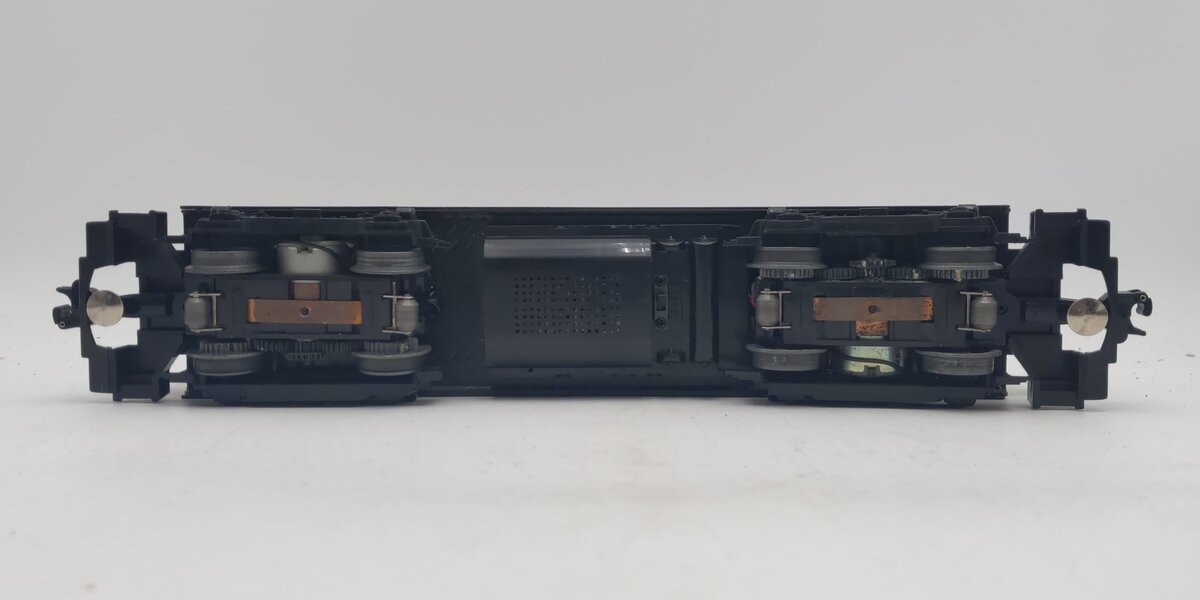 Lionel 6-18803 O Gauge Santa Fe RS-3 Diesel Locomotive VG