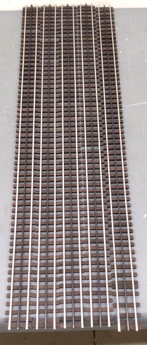 Gargraves WT-101-37 O Gauge Phantom Tinplate 37" Wood Tie Sectional Track (10) VG