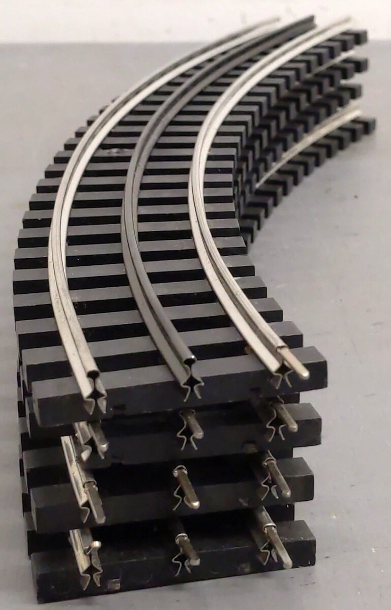 Gargraves 42-101S O 3 Rail Phantom Tinplate 42" Curve Plastic Tie Track (4) EX