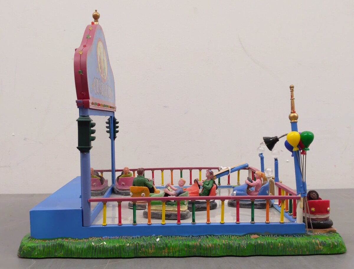 Lemax 64488 Village Collection Crazy Cars with Adapter/Box