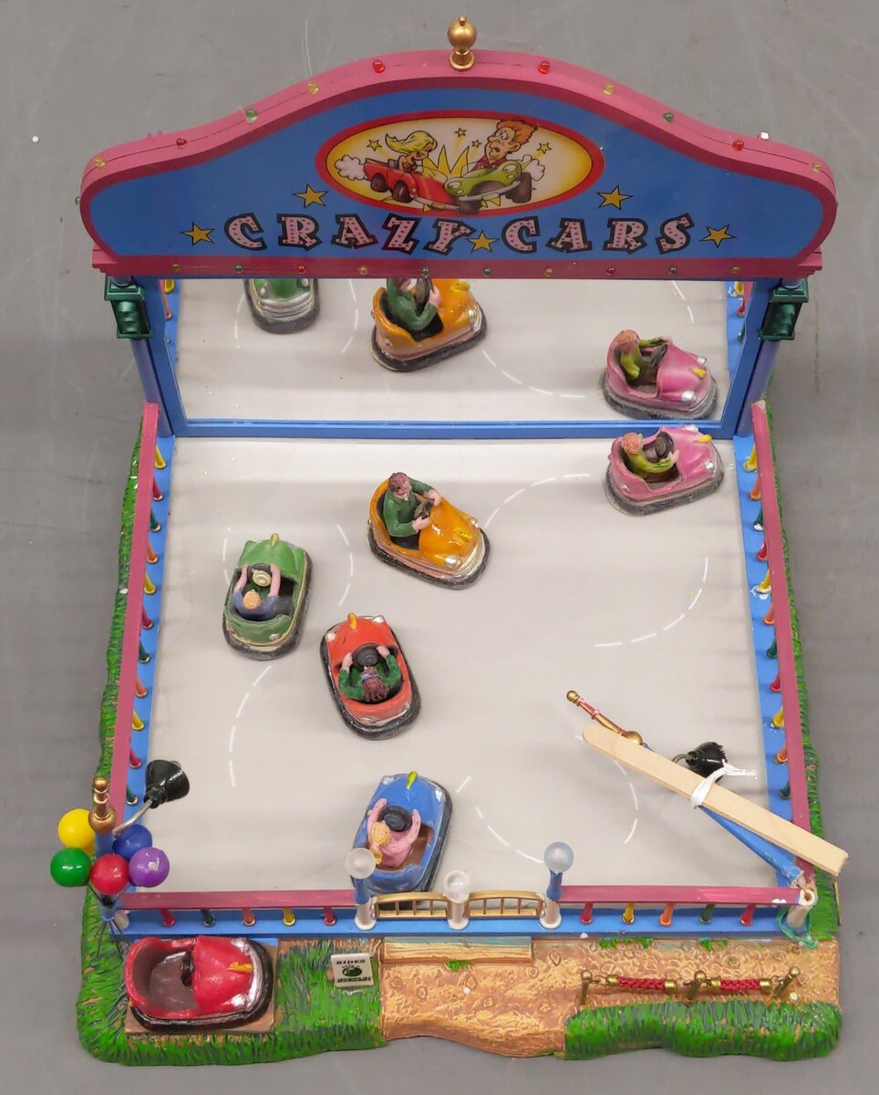Lemax 64488 Village Collection Crazy Cars with Adapter/Box