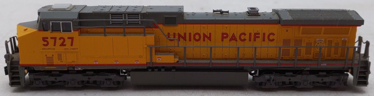 Kato 176-7005 N Scale Union Pacific AC4400CW Diesel Locomotive #5727 EX/Box
