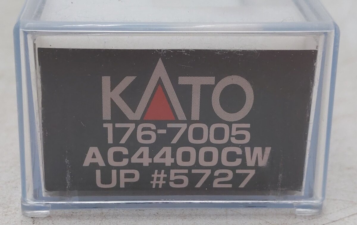 Kato 176-7005 N Scale Union Pacific AC4400CW Diesel Locomotive #5727 EX/Box
