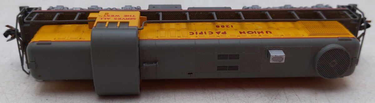 Kato 176-4306 N Scale Union Pacific RSC-2 Diesel Locomotive #1288 EX/Box