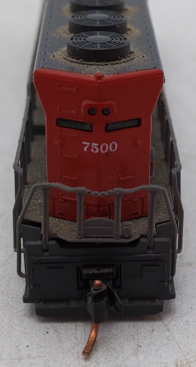 Kato 176-319 N Scale Southern Pacific SD45 Diesel Locomotive #7500 VG/Box
