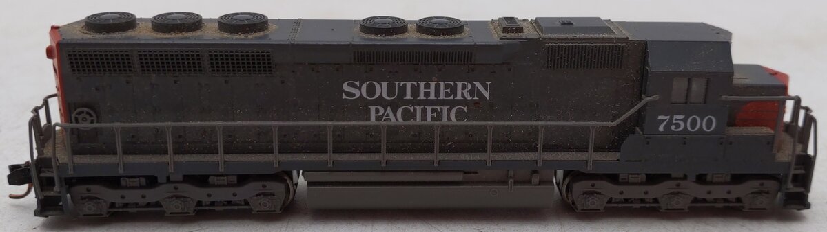 Kato 176-319 N Scale Southern Pacific SD45 Diesel Locomotive #7500 VG/Box