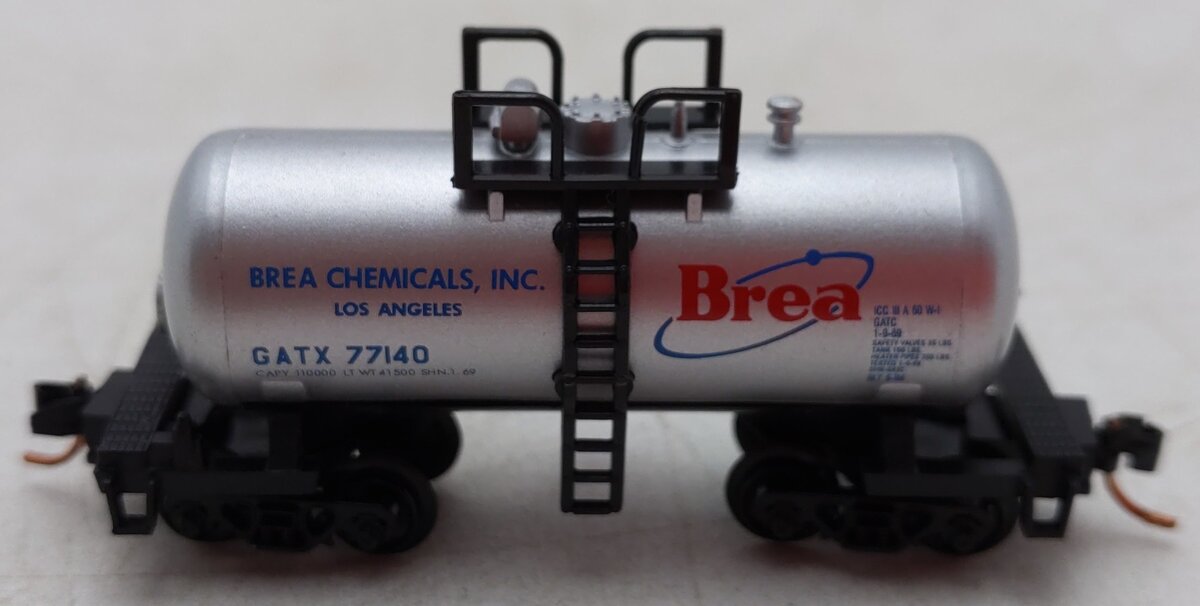 Atlas 32421 N Scale Brea Chemical Tank Car #77140 EX/Box
