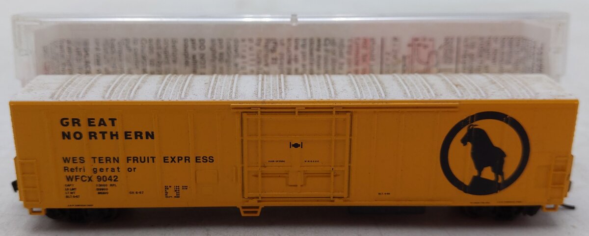 Athearn 11123 N Scale Great Northern Refrigerator Car #9042 VG