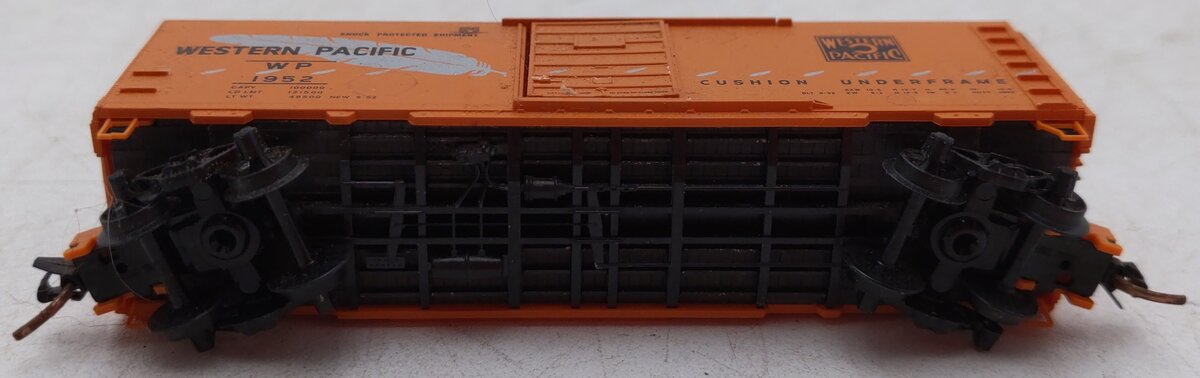 Micro-Trains 02000506 N Western Pacific 40' Standard Single Door Boxcar #1952 EX/Box