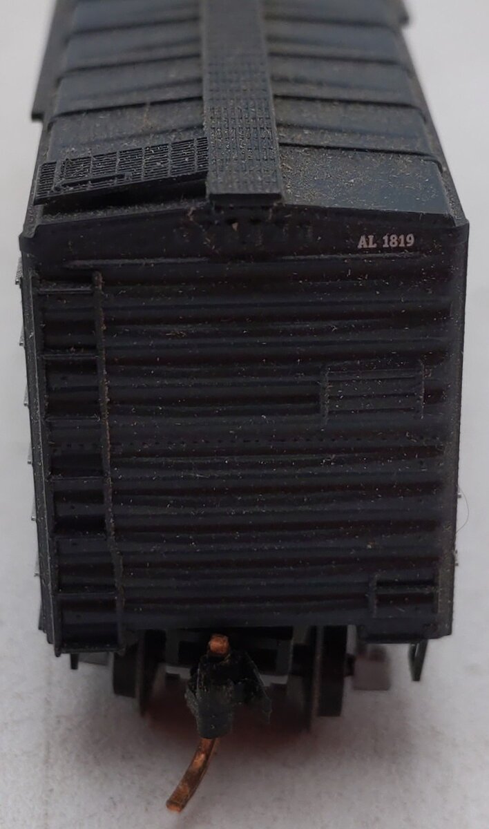 Micro-Trains 02100372 N Alabama State 40' Standard Plug Door Boxcar #1819 VG/Box