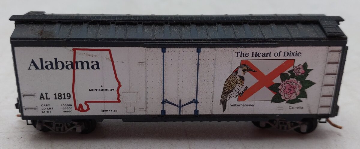 Micro-Trains 02100372 N Alabama State 40' Standard Plug Door Boxcar #1819 VG/Box