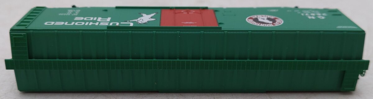 Micro-Trains 03200340 N Great Northern 50' Steel Plug Door Boxcar #36871 EX/Box