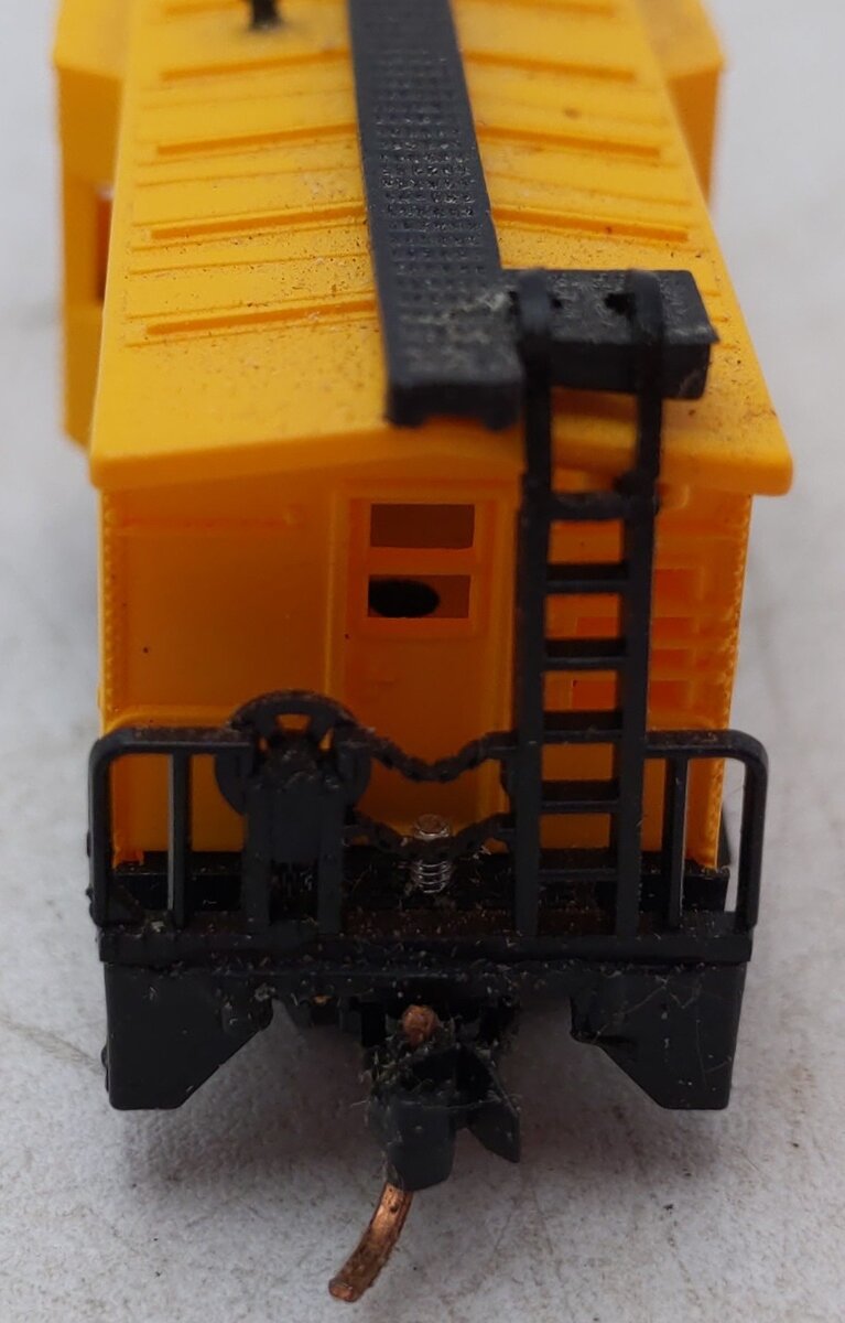 Model Power 3124 N Scale Union Pacific Bay Window Caboose EX