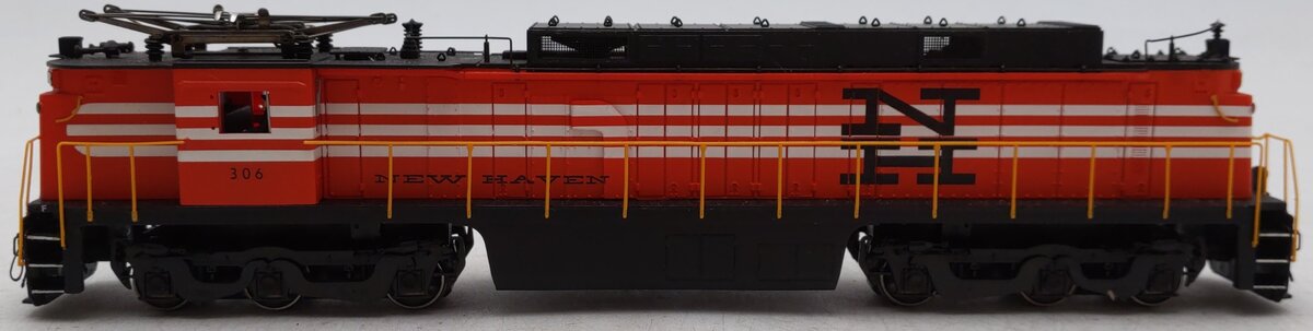 Bachmann 82404 HO New Haven GE E33 Electric Locomotive #306 w/ Flywheel Drive EX/Box