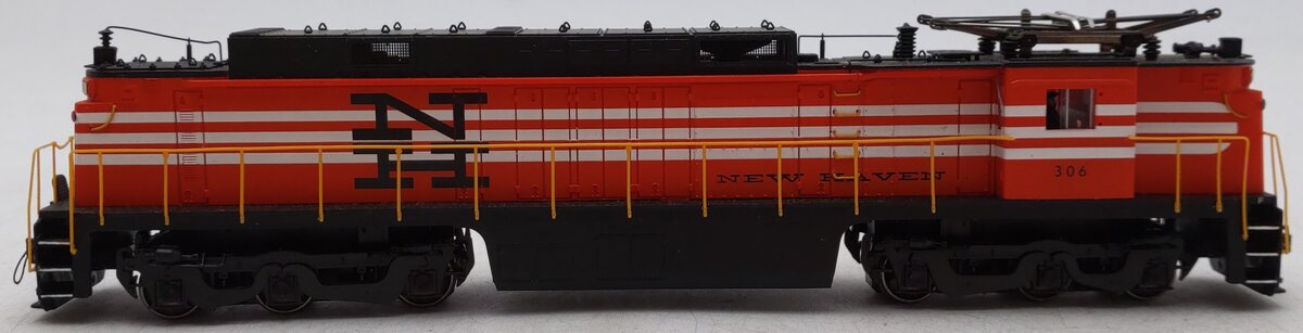 Bachmann 82404 HO New Haven GE E33 Electric Locomotive #306 w/ Flywheel Drive EX/Box