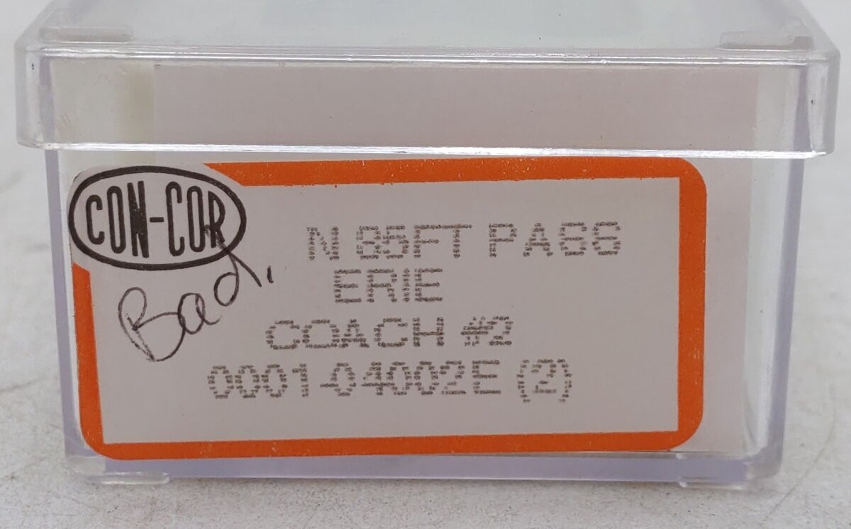 Con-Cor 0001-04002E(2) N Scale Erie 85' Coach Passenger Car #2205 EX/Box