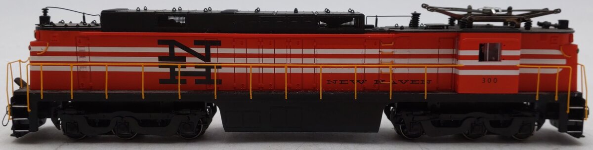 Bachmann 82404 HO New Haven GE E33 Electric Locomotive #300 w/ Flywheel Drive EX/Box