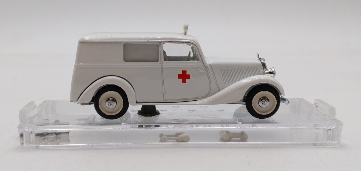 Vitesse 351 Mercedes 1:43 Scale 170 Van Ambulance 1949 NIB