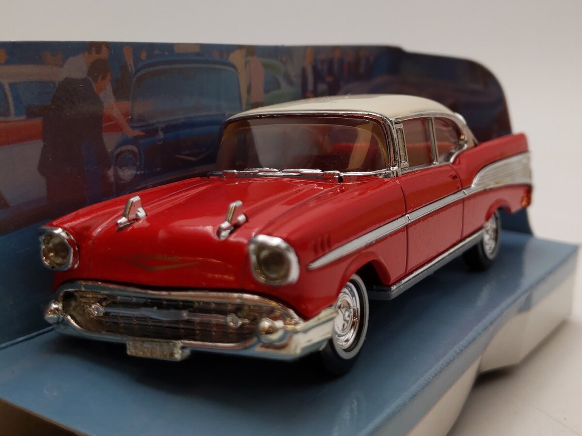 Matchbox The Dinky Collection  DY-2 1:43 Scale Chevrolet Bel Air 1957 NIB