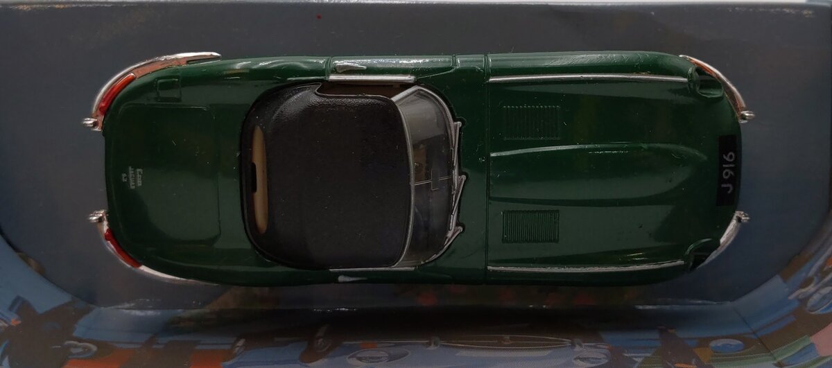 Matchbox The Dinky Collection DY-1 1:43 Scale 1968 Jaguar E Type 1 1/2 LN/Box