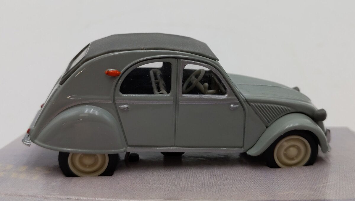 Matchbox The Dinky Collection DY-32 1:43 Scale 1957 Citroen 2CV LN/Box