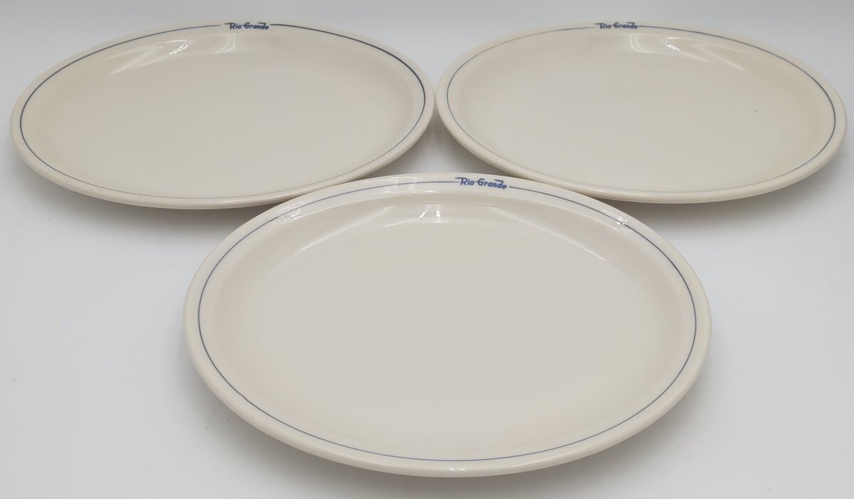 Syracuse China Rio Grande Prospector Pattern Large Oval Plates (Set of 3) EX
