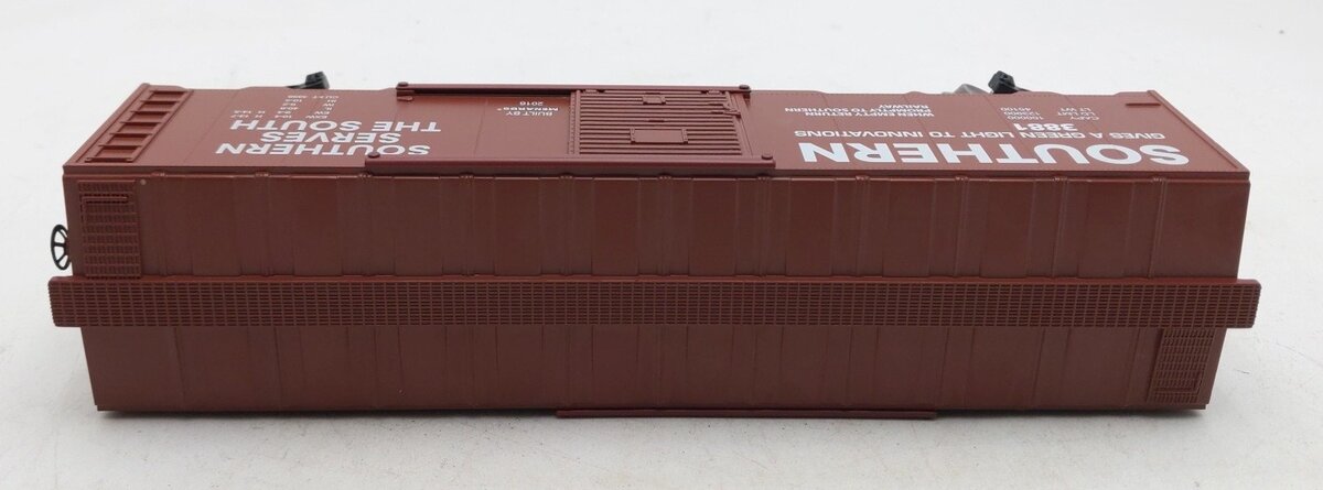 Menards 279-3168 O Gauge Southern Boxcar #3881 EX/Box