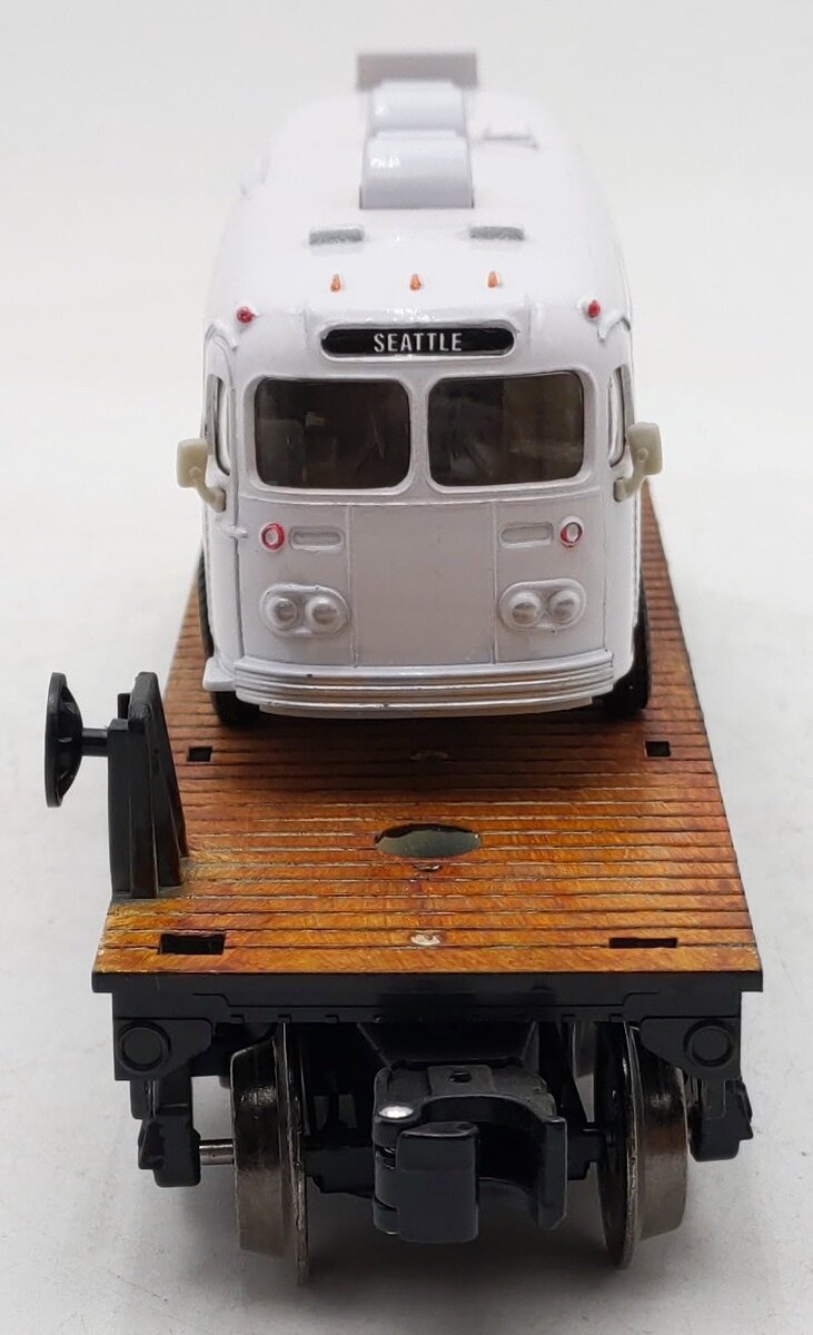 Menards 279-3377 O Norfolk Southern Flatcar w/ Continental Trailways Bus #2596 EX/Box