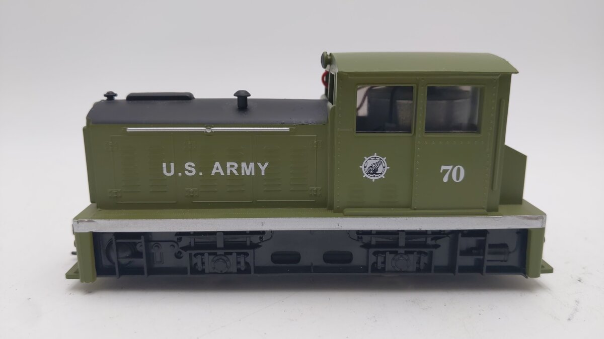 Model Power 96681 HO United States Army DDT Plymouth Diesel Locomotive #70 EX/Box