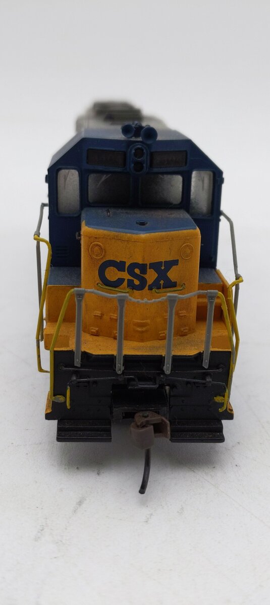 Bachmann 11514 HO Scale EMD GP35 CSX Diesel Locomotive #4404 Weathered/Box