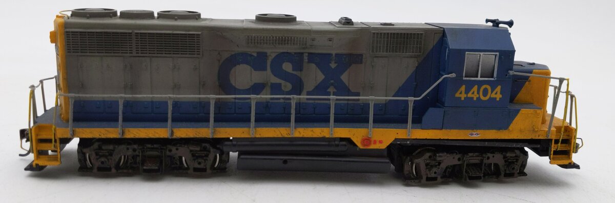 Bachmann 11514 HO Scale EMD GP35 CSX Diesel Locomotive #4404 Weathered/Box