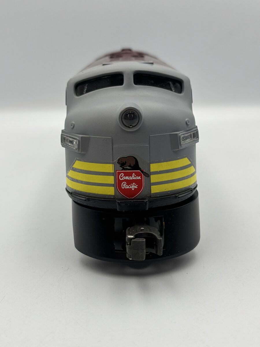 Lionel 6-8365 O Canadian Pacific F3 A Powered Diesel Locomotive EX/Box