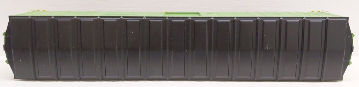 Atlas 3008722-1 O Chesapeake & Ohio Rebuilt Troop Boxcar #2126 LN