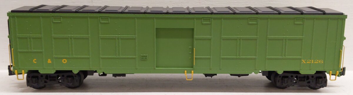 Atlas 3008722-1 O Chesapeake & Ohio Rebuilt Troop Boxcar #2126 LN
