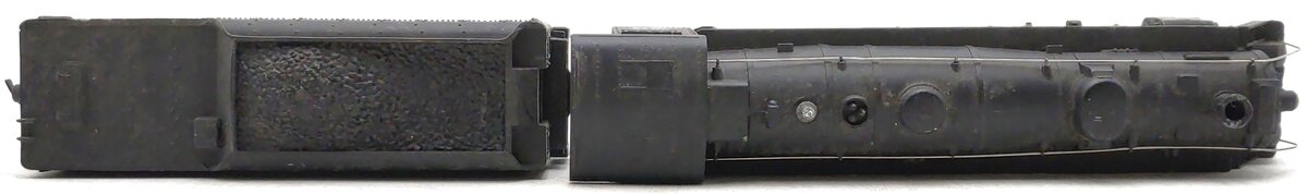 Mantua 311-01 HO Santa Fe 4-6-2 Pacific Steam Locomotive & Tender #4073 VG