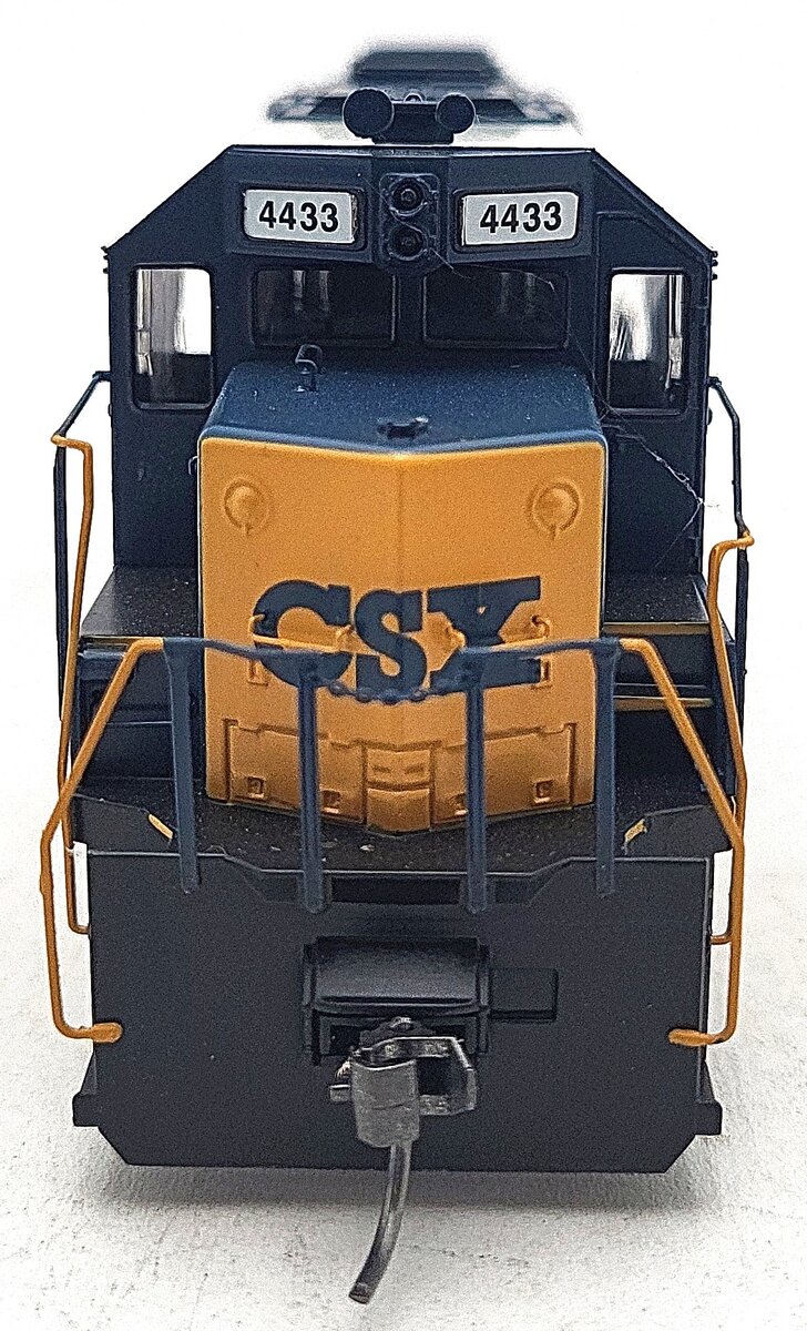 Roundhouse 18244 HO CSX GP40-2 Diesel Locomotive Standard DC #4433 LN/Box