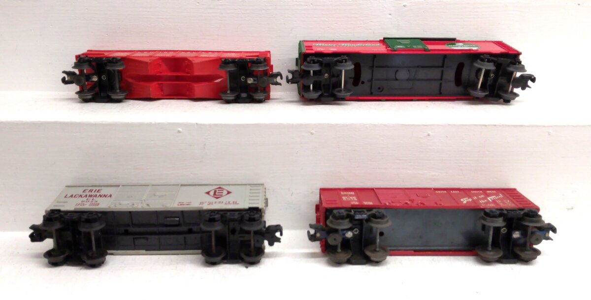 Lionel O Gauge Assorted Freight Cars: 6014, 6076, 9043, 23152 [4] VG