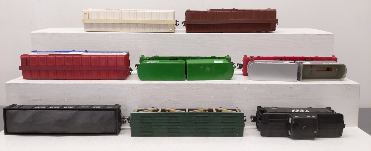 Lionel Assorted O Gauge MPC Freight Cars [8] EX/Box