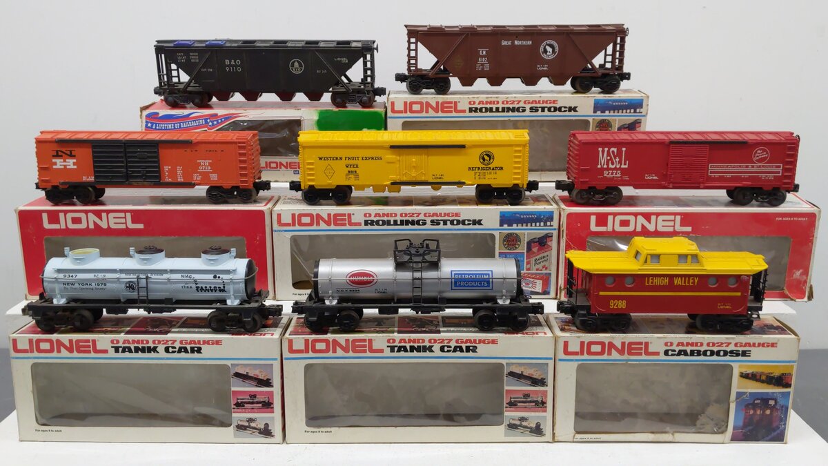 Lionel Assorted O Gauge MPC Freight Cars [8] VG/Box