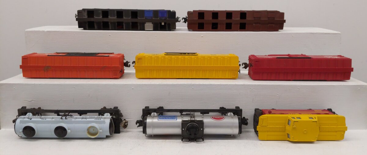 Lionel Assorted O Gauge MPC Freight Cars [8] VG/Box