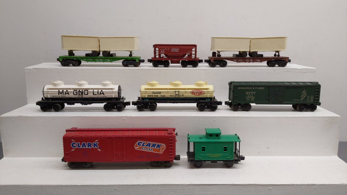 Lionel Assorted O Gauge MPC Freight Cars [8] VG/Box