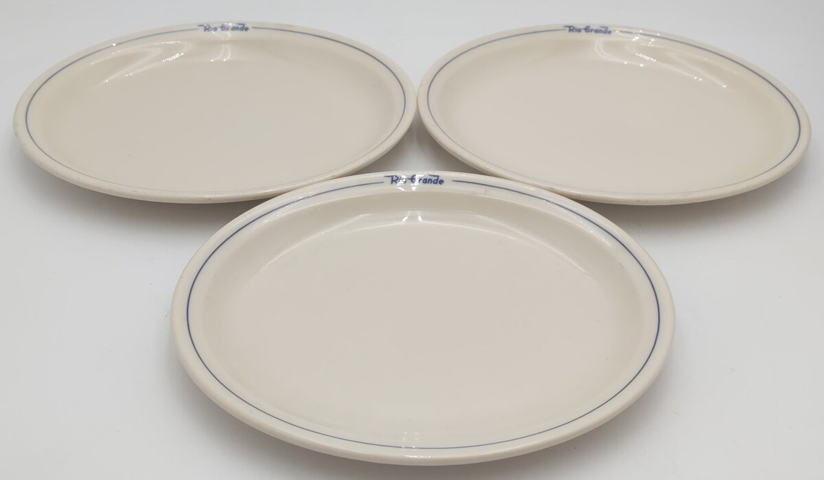 Syracuse China Rio Grande Prospector Pattern Oval Plates (Set of 3) EX