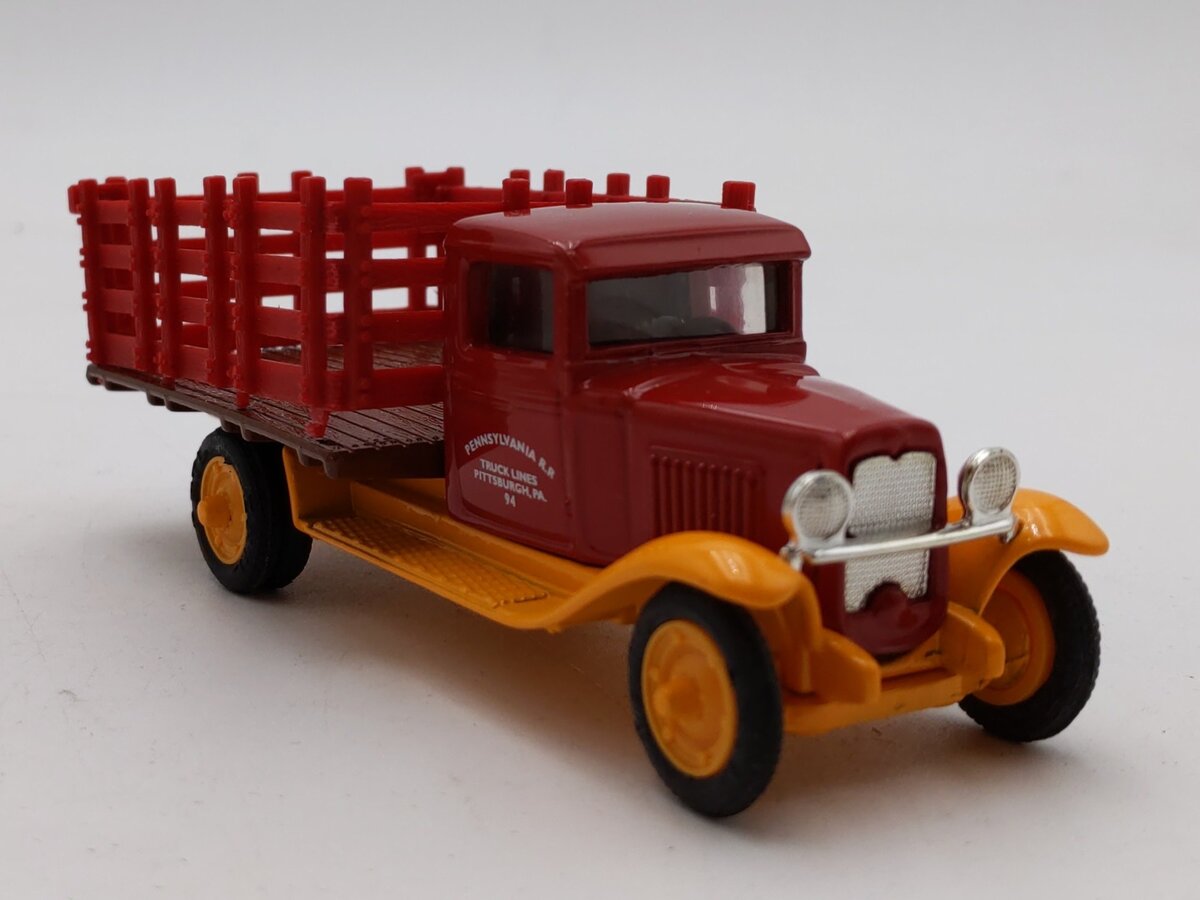 Ertl B744VO 1:43 1930 Chevrolet Pennsylvania Railroad Truck Lines # 94 LN/Box