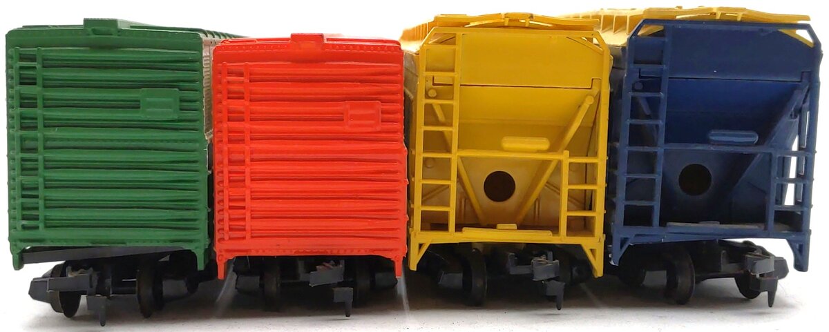 Tyco Assorted HO Scale Freight Cars [4] VG