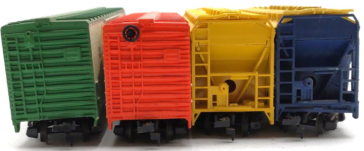 Tyco Assorted HO Scale Freight Cars [4] VG
