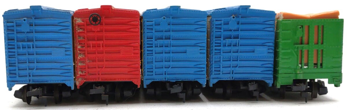 Tyco & Other Assorted HO Scale Freight Cars [5] VG