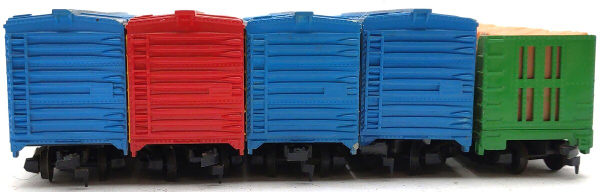 Tyco & Other Assorted HO Scale Freight Cars [5] VG